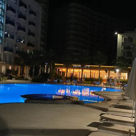 Апартаменты Royal Sunset Лежа